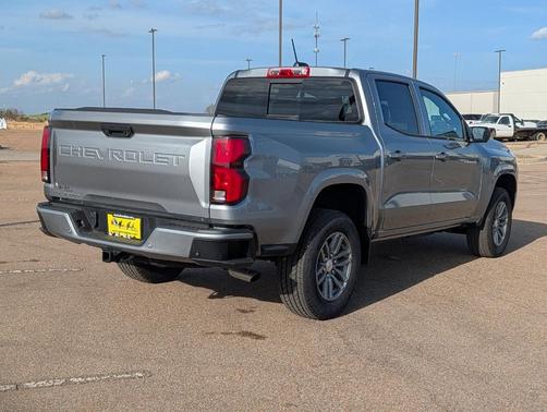 Sterling Gray Metallic 2026 Chevrolet Colorado LT
