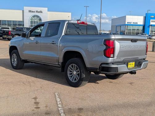 Sterling Gray Metallic 2026 Chevrolet Colorado LT