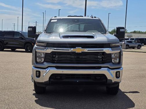 2026 Chevrolet Silverado 3500 LT