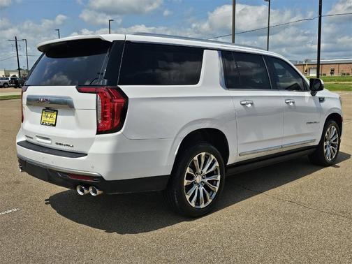 2022 GMC Yukon XL Denali