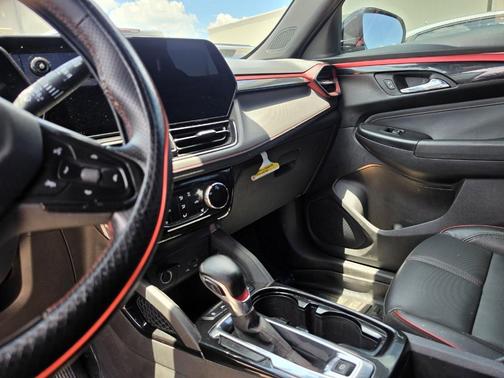 Mosaic Black Metallic 2024 Chevrolet Trailblazer RS