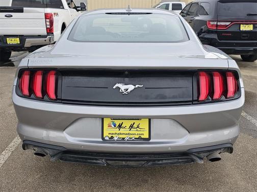 2022 Ford Mustang EcoBoost