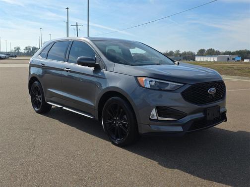 2022 Ford Edge ST Line