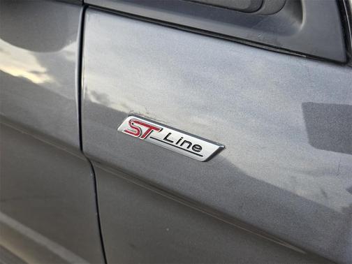 2022 Ford Edge ST Line