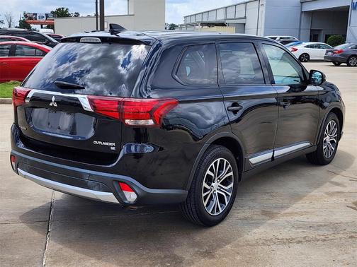 2018 Mitsubishi Outlander SE