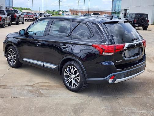 2018 Mitsubishi Outlander SE