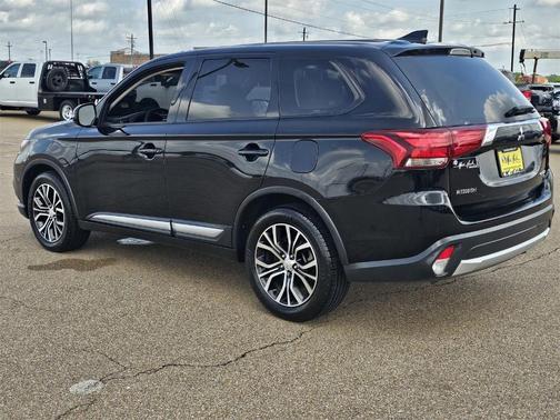 2018 Mitsubishi Outlander SE