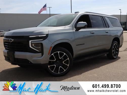 2025 Chevrolet Suburban RST