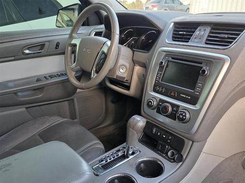 2015 GMC Acadia SLE-2