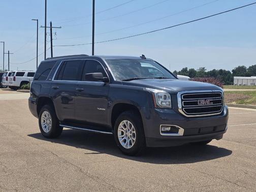 Dark Sky Metallic 2020 GMC Yukon SLT