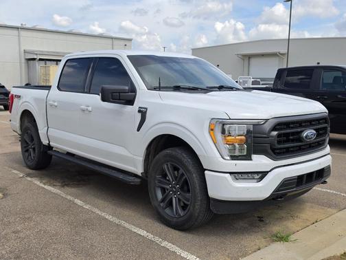 Oxford White 2023 Ford F-150 XLT