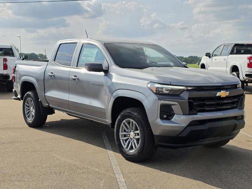 Sterling Gray Metallic 2026 Chevrolet Colorado LT