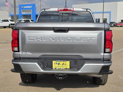 Sterling Gray Metallic 2026 Chevrolet Colorado LT