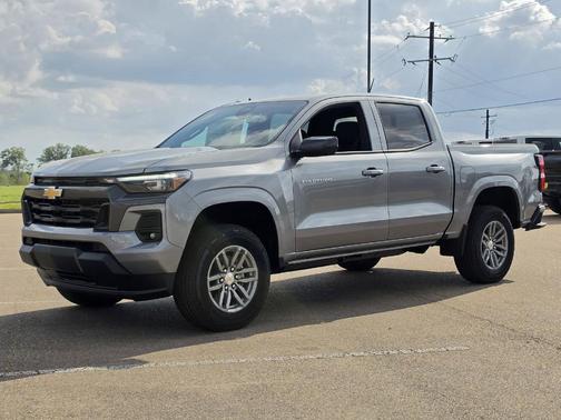 Sterling Gray Metallic 2026 Chevrolet Colorado LT