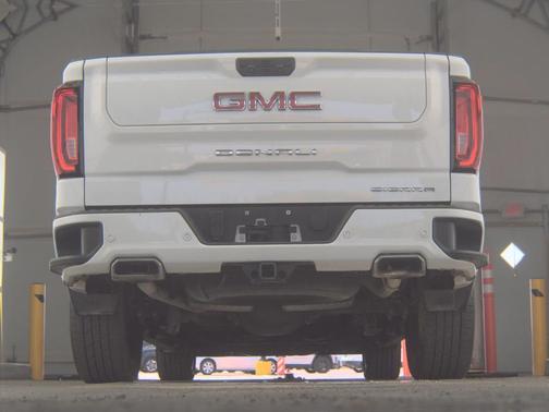 Summit White 2023 GMC Sierra 1500 Denali