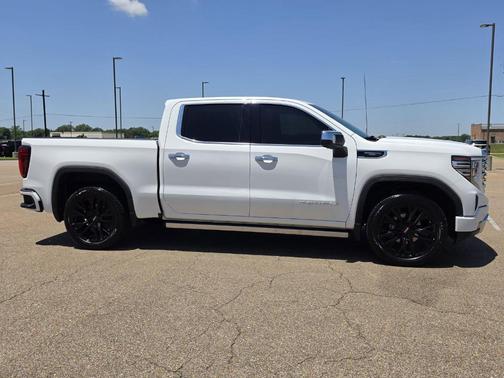 Summit White 2023 GMC Sierra 1500 Denali