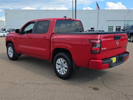 2022 Nissan Frontier SV