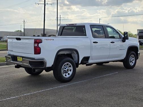 Summit White 2026 Chevrolet Silverado 2500 WT