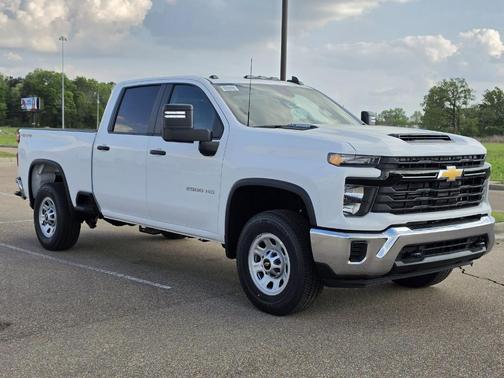 Summit White 2026 Chevrolet Silverado 2500 WT