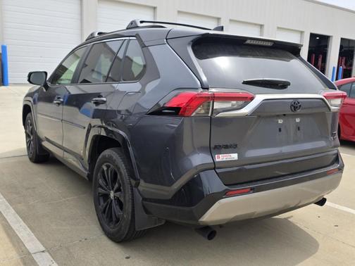 2025 Toyota RAV4 Hybrid XSE