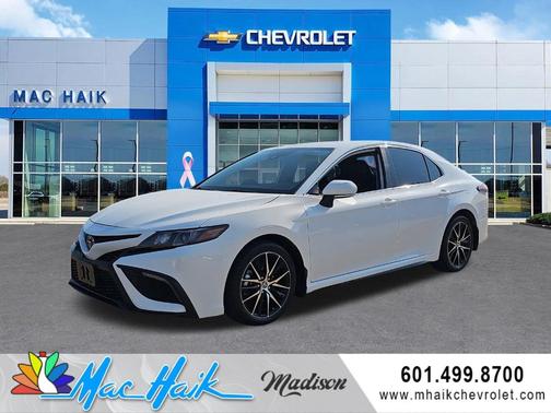 2024 Toyota Camry SE Nightshade