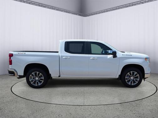 Summit White 2026 Chevrolet Silverado 1500 LT