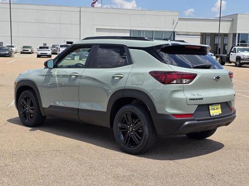 Green 2026 Chevrolet Trailblazer LT