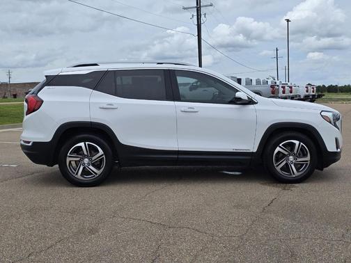 Summit White 2018 GMC Terrain SLT