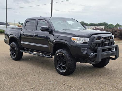 Midnight Black Metallic 2020 Toyota Tacoma SR