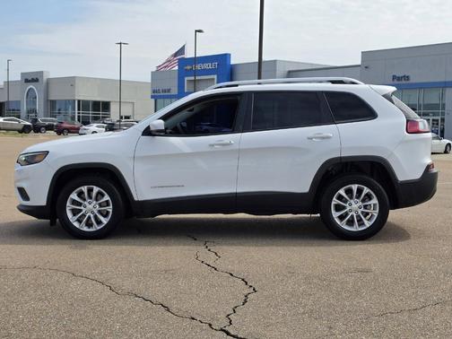 Bright White Clearcoat 2021 Jeep Cherokee Latitude