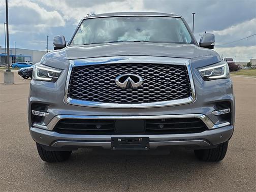 2021 INFINITI QX80 Luxe
