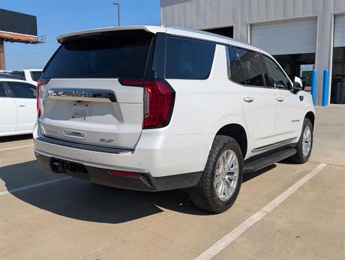 2021 GMC Yukon SLT