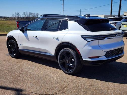 Iridescent Pearl Tricoat 2025 Chevrolet Equinox EV RS