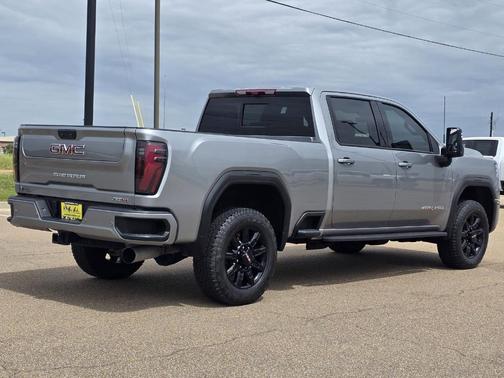Sterling 2025 GMC Sierra 2500 AT4