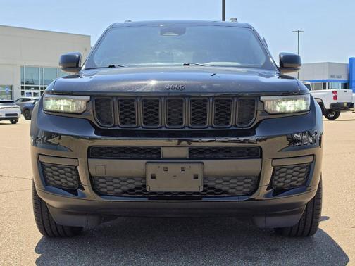 Diamond Black 2022 Jeep Grand Cherokee L Laredo