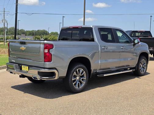 Sterling Gray Metallic 2026 Chevrolet Silverado 1500 LT