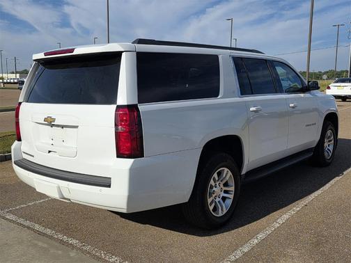 2018 Chevrolet Suburban LT
