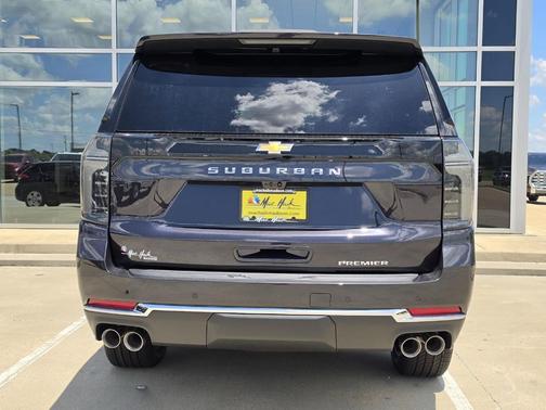 Dark Ash Metallic 2026 Chevrolet Suburban Premier