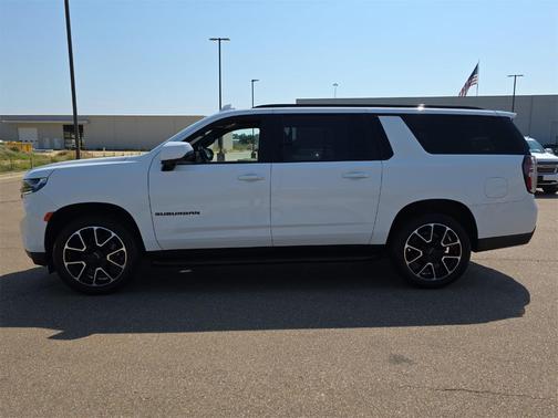 2021 Chevrolet Suburban RST