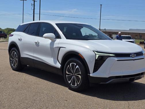 Summit White 2026 Chevrolet Blazer EV LT