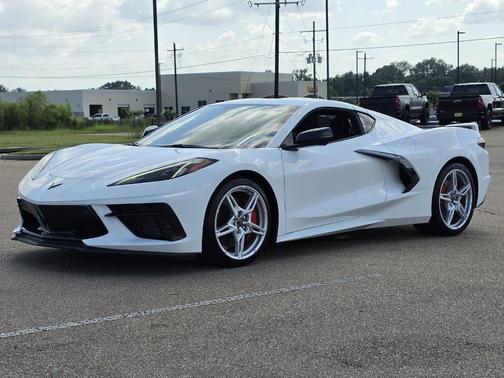 Arctic White 2023 Chevrolet Corvette Stingray w/3LT