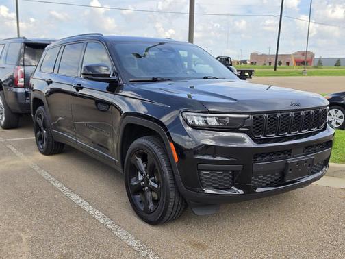 Diamond Black 2023 Jeep Grand Cherokee L Limited