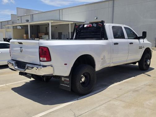 Bright White Clearcoat 2018 RAM 3500 Tradesman
