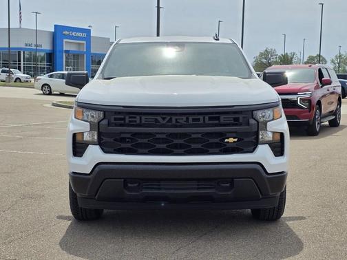 Summit White 2026 Chevrolet Silverado 1500 WT
