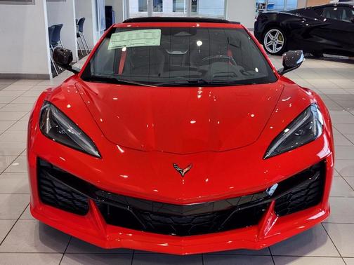 2025 Chevrolet Corvette E-Ray