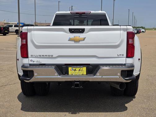 Summit White 2026 Chevrolet Silverado 3500 LTZ
