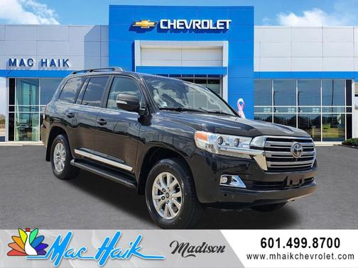 2018 Toyota Land Cruiser V8