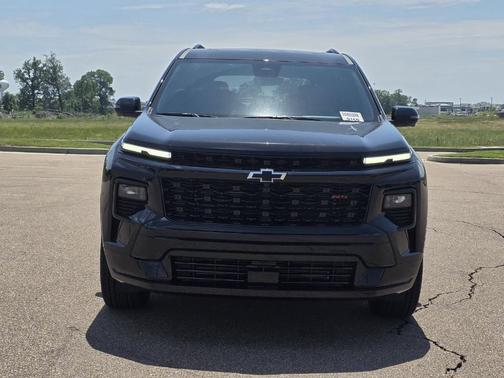 Mosaic Black Metallic 2026 Chevrolet Traverse RS