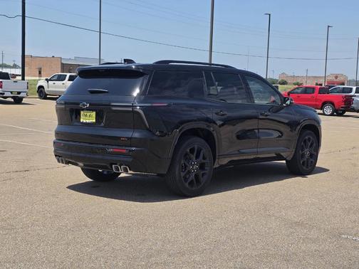 Mosaic Black Metallic 2026 Chevrolet Traverse RS
