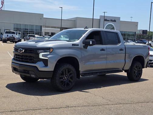 Sterling Gray Metallic 2026 Chevrolet Silverado 1500 LT Trail Boss